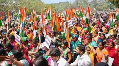 पटना में जन आक्रोश महिला सम्मेलन में गूंजा 'अपना हक लेकर रहेंगे', संजय सरावगी ने कहा- जनाक्रोश घर-घर तक पहुंचेगा