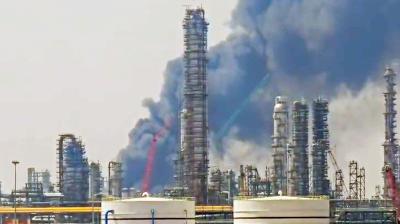 राजस्थान: पचपदरा रिफाइनरी में लगी भीषण आग, राज्य सरकार ने दिए जांच के आदेश