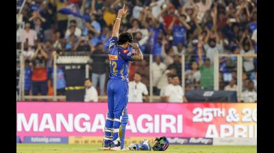 आईपीएल 2026: तिलक वर्मा का तूफानी शतक, एमआई ने जीटी को दिया 200 रन का टारगेट