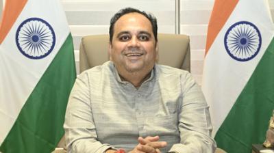शाहदरा: अवैध दवा बिक्री पर बड़ी कार्रवाई, सैकड़ों दवाइयां जांच के लिए जब्त, 23 एक्सपायर्ड मिलीं