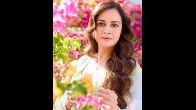 पृथ्वी दिवस पर दिया मिर्जा का खास संदेश, बेटे को सिखा रहीं प्रकृति से जुड़ाव और सम्मान