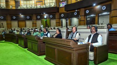 झारखंड में सिविल सेवा के अभ्यर्थियों को अधिकतम उम्र सीमा में छूट का मुद्दा विधानसभा में गूंजा