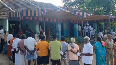 बंगाल में 11 बजे तक मतदान प्रतिशत 41 फीसदी के पार पहुंचा, तमिलनाडु में 37.56 प्रतिशत मत पड़े