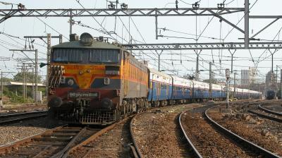 55,000 किमी ट्रैक नवीनीकरण से मजबूत हुआ रेलवे नेटवर्क, सफर हुआ तेज और सुरक्षित: पीएमओ