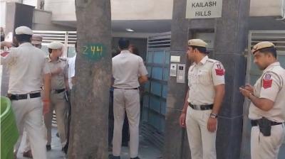 IRS अधिकारी की बेटी की हत्या मामले में खुलासे, लैंप से हमला, चार्जर से गला घोंटा, फिर लॉकर लूटा
