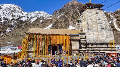 चारधाम यात्रा : लाखों श्रद्धालुओं के लिए प्रेरणास्रोत कहानियां और किंवदंतियां