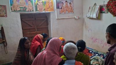 बिहार: मां और दो मासूम बच्चों का शव संदिग्ध परिस्थिति में कमरे से बरामद, जांच में जुटी पुलिस