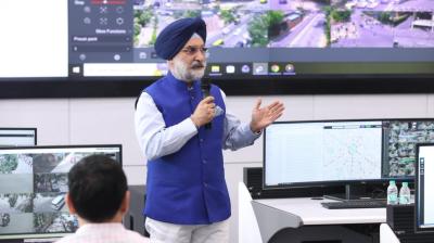 दिल्ली के एलजी संधू ने इंटीग्रेटेड कमांड सेंटर में ग्रीष्मकालीन कार्य योजना की समीक्षा की