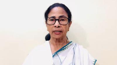 एग्जिट पोल पर ममता बनर्जी का बड़ा आरोप, कहा– दबाव और पैसे लेकर जारी किए गए अनुमान