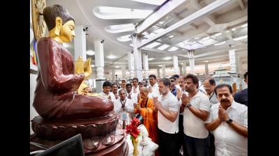 'भगवान बुद्ध का जीवन दर्शन और विचार पूरी मानवता के लिए शिक्षा', बुद्ध पूर्णिमा पर राहुल गांधी ने दी शुभकामनाएं