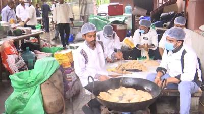 रुझानों से उत्साहित भाजपा, भाजपा ऑफिस में तली जा रही पूड़ियां और बन रही जलेबियां, जीत की हैट्रिक का भरोसा
