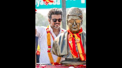 तमिलनाडु में बड़ा उलटफेर, शुरुआती रुझानों में टीवीके 'विजय' की ओर, सत्तारूढ़ डीएमके तीसरे नंबर पर