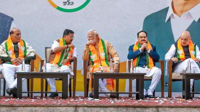भाजपा के शीर्ष नेतृत्व ने असम और बंगाल में जीत की बधाई दी, विकास का नया युग बताया