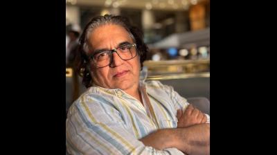 'समर ऑफ 77' में फिर साथ आए स्वानंद किरकिरे और सुधीर मिश्रा, इमरजेंसी दौर की कहानी को संगीत से करेंगे जीवंत