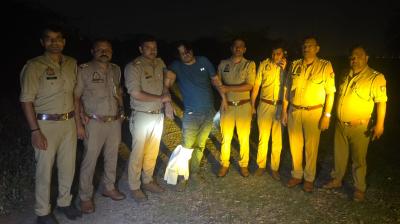 ग्रेटर नोएडा: हत्या के आरोपी और पुलिस के बीच मुठभेड़, बदमाश घायल