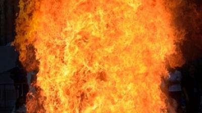 रेवाड़ी स्थित सोलर कंपनी में आग का तांडव, 10 घंटे बाद भी काबू पाने की जद्दोजहद जारी