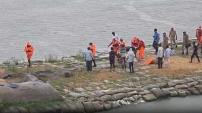 हमीरपुर नाव हादसा: महिला और किशोरी का शव बरामद, 4 बच्चों की तलाश जारी