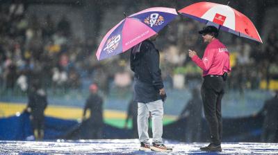 टी20 वर्ल्ड कप: कोलंबो में बारिश जारी, टॉस के बाद अब तक शुरू नहीं हो सका पाकिस्तान-न्यूजीलैंड मैच