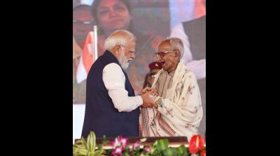 माखनलाल सरकार ने अपना पूरा जीवन भाजपा के लिए समर्पित किया: पीएम मोदी