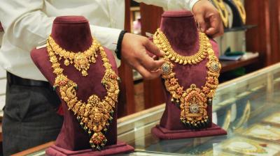 वैश्विक अस्थिरता से सोने और चांदी में सीमित दायरे में कारोबार