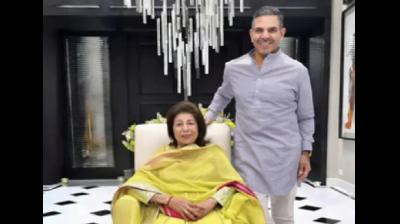 संजय कपूर संपत्ति विवाद: रानी कपूर ने सुप्रीम कोर्ट में दायर की नई अर्जी, बोर्ड मीटिंग रोकने की मांग