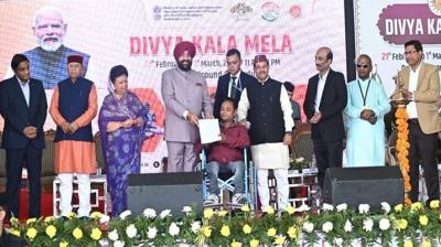 सरकार दिव्यांगजनों को मुख्यधारा में जोड़ने के लिए प्रतिबद्ध : केंद्रीय राज्य मंत्री बीएल वर्मा