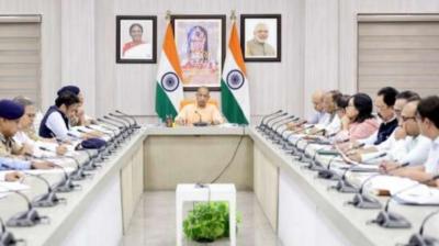 सभी थानों की सीसीटीवी मॉनिटरिंग के लिए बने सेंट्रल डैशबोर्ड: सीएम योगी