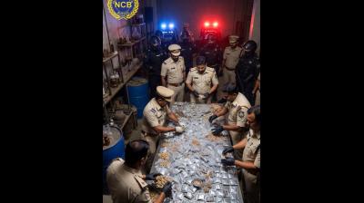 मुंबई: नारकोटिक्स सेल ने ड्रग्स बनाने वाली फैक्ट्री का किया पर्दाफाश, 50 करोड़ की ड्रग्स बरामद