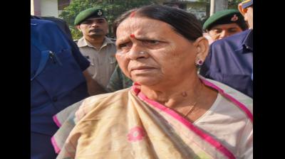 बिहार: आवास खाली नहीं करने पर अड़ीं पूर्व सीएम राबड़ी देवी, कहा- फोर्स बुलाकर खाली कराएं