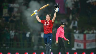 हैरी ब्रूक ने रचा इतिहास, टी20 वर्ल्ड कप में शतक लगाने वाले बने पहले कप्तान