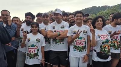 विश्व पर्यावरण दिवस पर शिमला में मिनी मैराथन को राज्यपाल ने दिखाई हरी झंडी