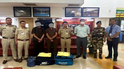 इंफाल एयरपोर्ट पर सीआईएसएफ की बड़ी कार्रवाई, यात्रियों से चार किलो से अधिक संदिग्ध हेरोइन बरामद