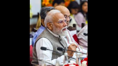 भारत के 70 करोड़ युवा देश की संपत्ति, जनसांख्यिकीय लाभांश को विकास लाभांश में बदलना जरूरी: पीएम मोदी