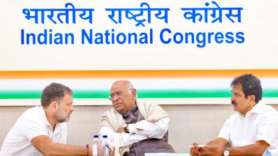 पेपर लीक विवाद: कांग्रेस ने सरकार के खिलाफ की देशव्यापी अभियान की घोषणा, 17 जून से होगी शुरुआत