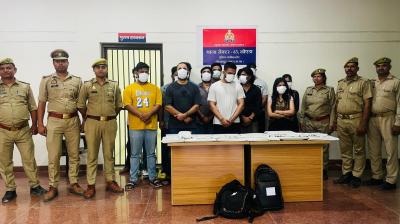 नोएडा: विदेशी नागरिकों से करोड़ों रुपए की ठगी करने वाले 13 साइबर अपराधी गिरफ्तार