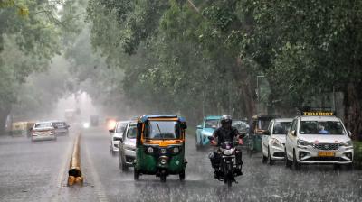 एनसीआर में मौसम का मिजाज: 15 जून को येलो अलर्ट जारी, बारिश और आंधी के बीच उमस भी करेगी परेशान