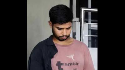 जमशेदपुरः चेन स्नैचिंग के आरोपी ने दारोगा की पिस्टल छीनकर की फायरिंग, पुलिस की जवाबी कार्रवाई में पैर में लगी गोली