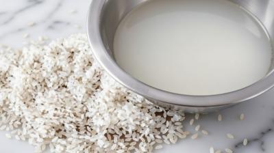 झड़ते और रूखे बालों के लिए वरदान है चावल का पानी, रूखेपन से मिलेगा छुटकारा