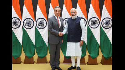 प्रधानमंत्री मोदी से मिले वांग यी, भारत-चीन भरोसा बढ़ाने और सहयोग गहरा करने पर जोर