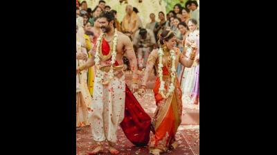 दक्षिण भारतीय सभ्यता का प्रतीक बना विजय देवरकोंडा का शाही आउटफिट, जानें क्या-क्या था लुक में खास