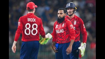 टी20 वर्ल्ड कप: इंग्लैंड के स्पिनर्स का चला जादू, न्यूजीलैंड ने 7 विकेट खोकर बनाए 159 रन