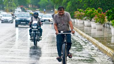 एनसीआर में 1 और 2 जुलाई को बारिश-आंधी का येलो अलर्ट; तापमान में आएगी बड़ी गिरावट